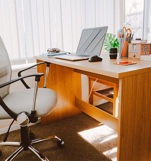 interior designer office desk
